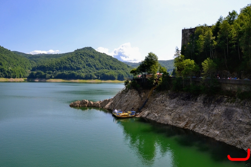 Плотина Vidraru_1